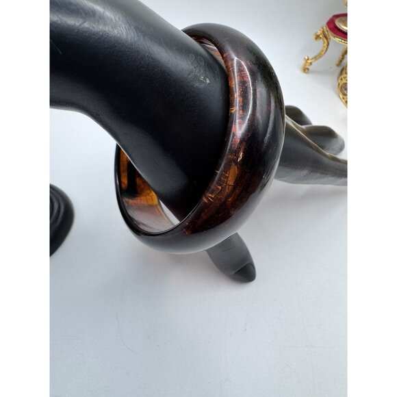 Vintage Lucite Bracelet Bangle Amber and Rootbeer Marble 8.1/4” - Picture 3 of 10